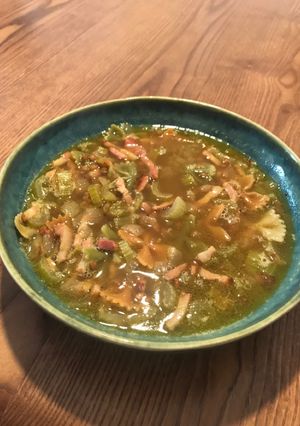 Una foto de Minestrone con lentejas