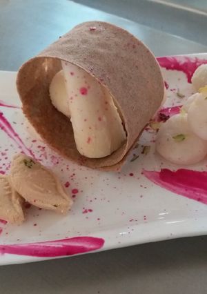 A picture of Bong Mishti Platter (Medley of Rasogulla, Kheer Kadam, Sandesh).