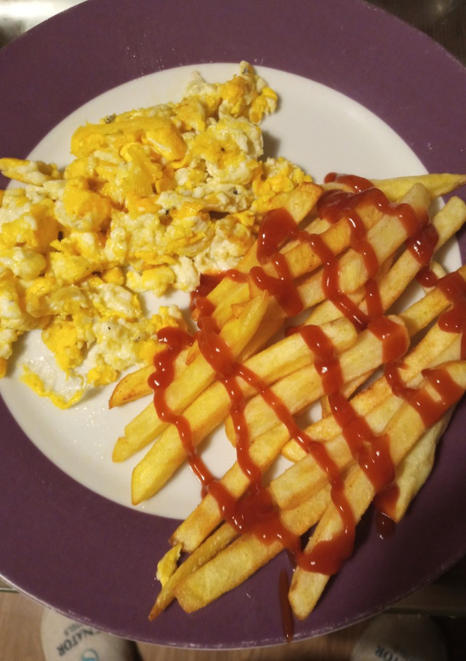 Una foto de Huevos revueltos simples