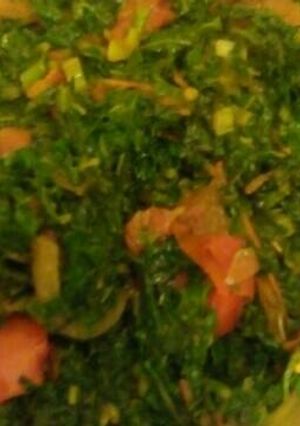 A picture of Sukuma wiki and spinach.