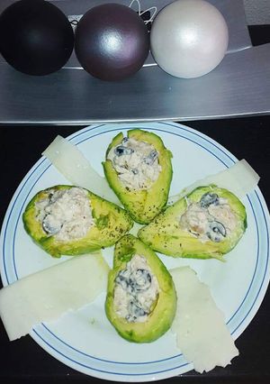 Foto principal de Flor de aguacate relleno