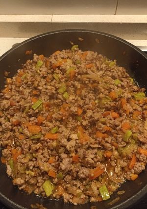 Una foto de Ternera picada con verduras