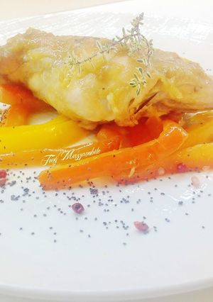 Foto di Coniglio con peperoni e zenzero