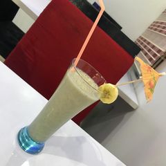 Banana smoothie A picture of Banana smoothie.