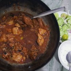 A picture of Chicken Karahi.