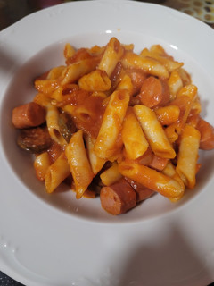 Una foto de Macarrones con Tomate