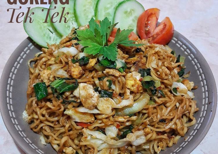 Bagaimana Membuat Mie Goreng Tek Tek Anti Gagal