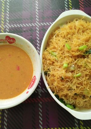 Foto resep Bihun goreng feat sambel kacang