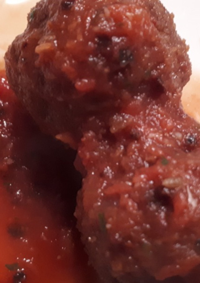Una foto de Albóndigas al chile ancho
