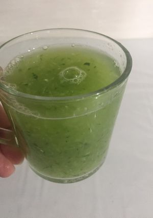 عکسی از دستور شربت سکنجبین خیار(کف روش در اثر تندتند هم زدنه)