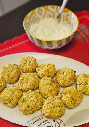 Foto di Polpette di ceci e ricotta con salsa allo yogurt