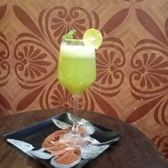 A picture of Mint Cucumber Lemonade.