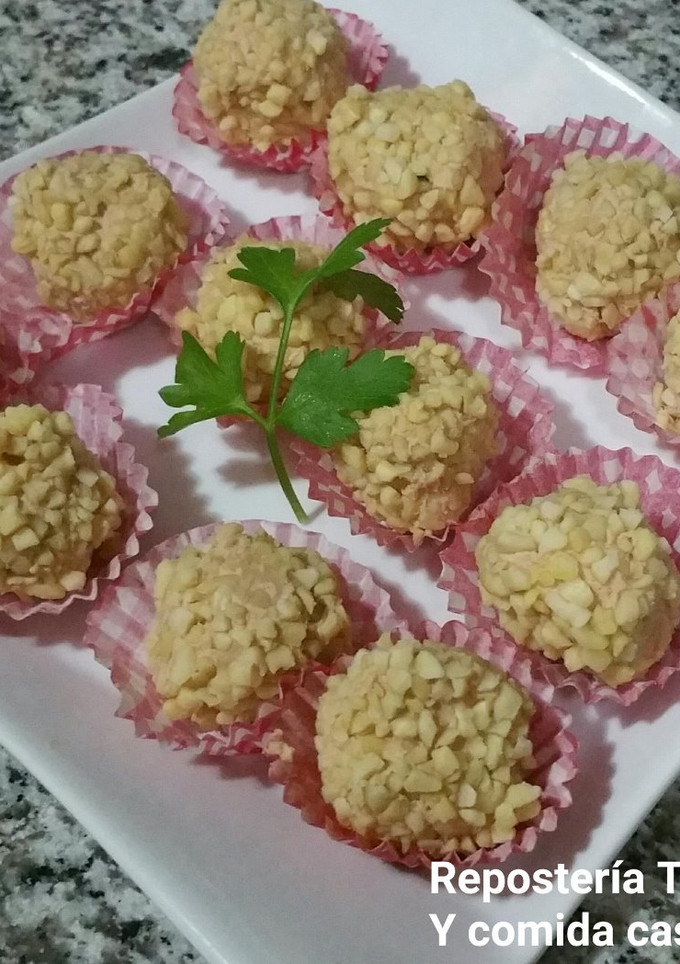 Una foto de Bombones de foie con almendras