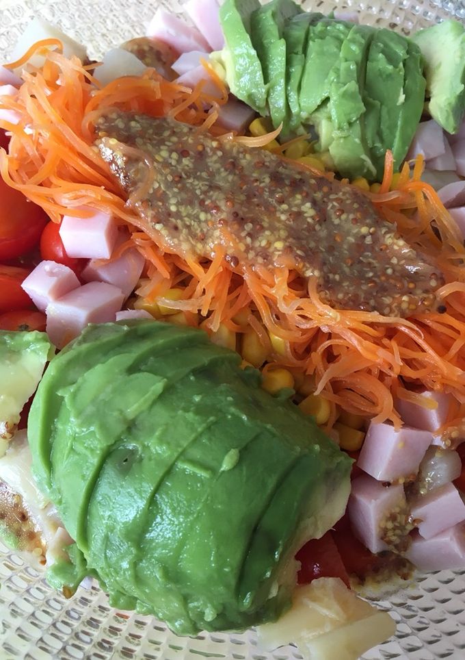 Una foto de Ensalada de quinoa completa