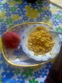 A picture of Egg maggi.