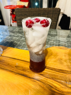 عکسی از دستور شربت توت فرنگی وتخم شربتی🍓🍓