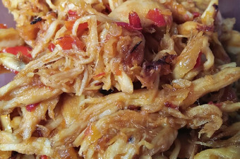 Bagaimana Menyiapkan 10. Ayam Suwir Pedas Manis Anti Gagal