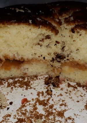Una foto de Pastel De Limón Con Frutas Abrillantadas