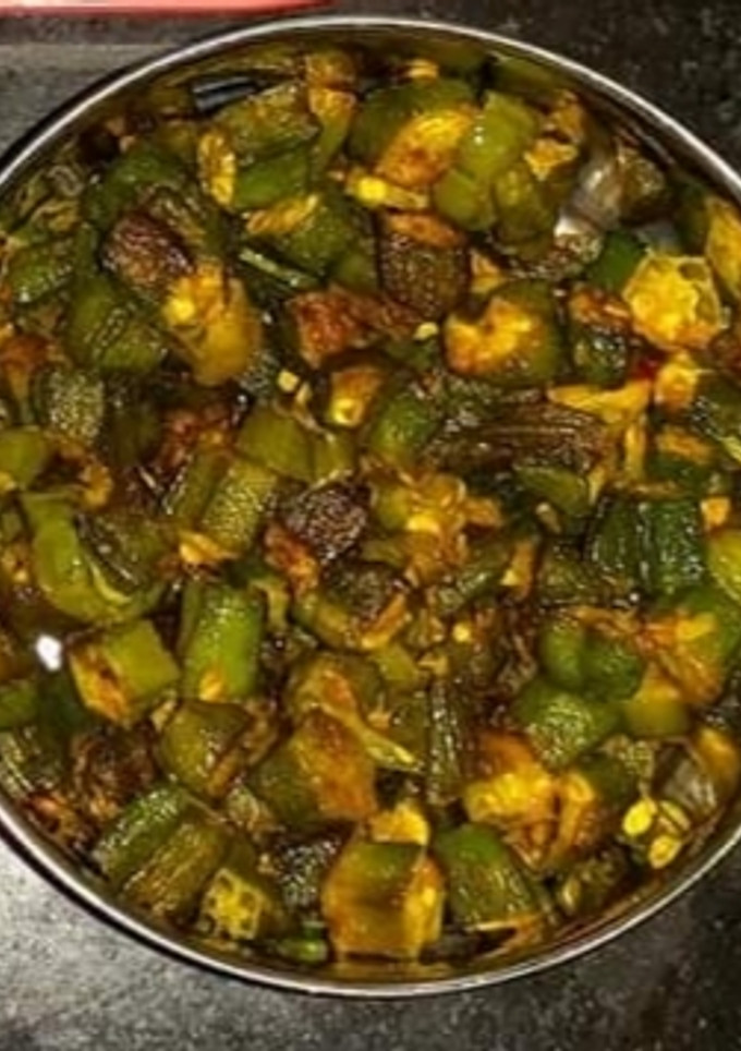 भिंडी फ्राई (bhindi fry recipe in Hindi) रेसिपी मुख्य फोटो