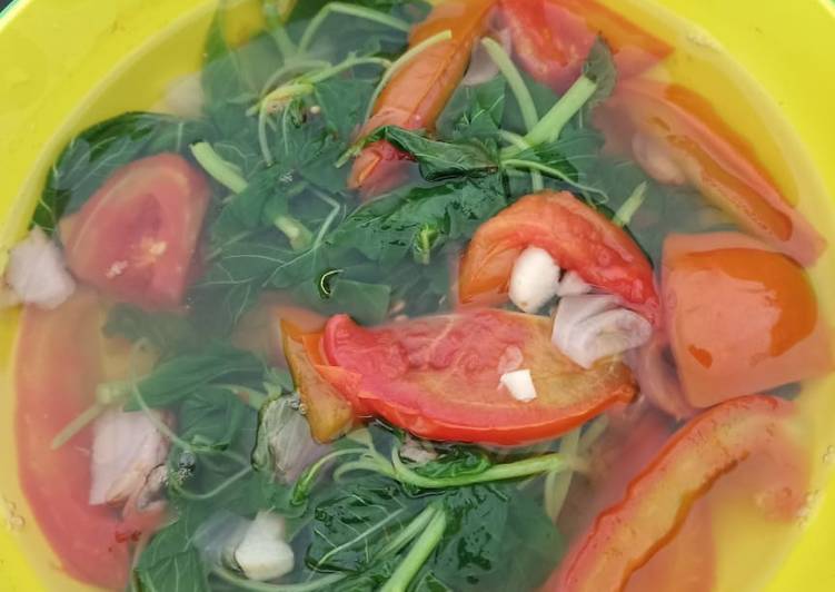 Resep Sayur Bening Bayam Tomat Anti Gagal