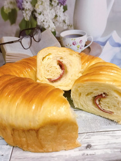 Foto resep Smoked beef n cheese wool roll bread