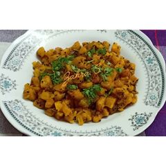 A picture of Raw banana dry sabzi.