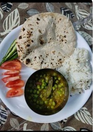 मटर की सब्जी (Matar ki sabzi recipe in hindi) रेसिपी मुख्य फोटो