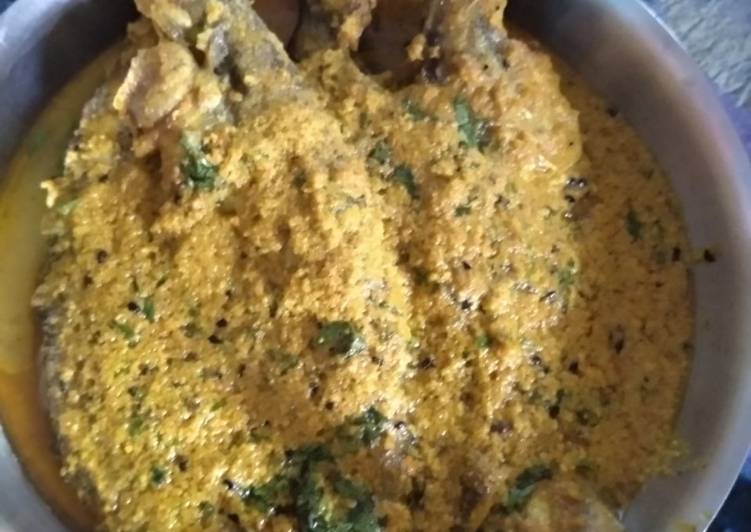 Steps to Prepare Award-winning Poppy seed parshe fish curry