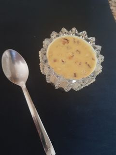शाही मखान्याची खीर (makhanyachi kheer recipe in marathi) रेसिपी चे मुख्य फोटो