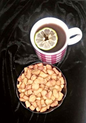 A picture of Doum palm tea (shayin goruba).
