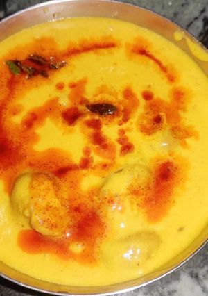पंजाबी कढ़ी (Punjabi kadhi recipe in hindi) रेसिपी मुख्य फोटो