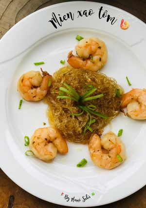 Hình của món Miến xào tôm tươi.