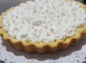 Una foto de Tarta de limón 🍋estilo lemon pie