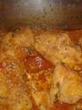 Pechuga de pollo en salsa de tomate natural