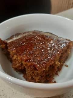 A picture of Usuku lwe pudding - Date pudding - Taai Dadelpoeding.