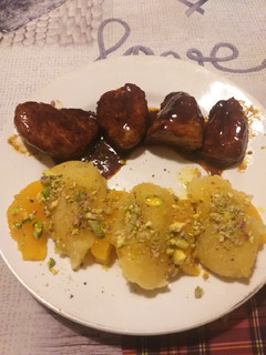 Una foto de Solomillo de cerdo a la miel con patata a la naranja 😋