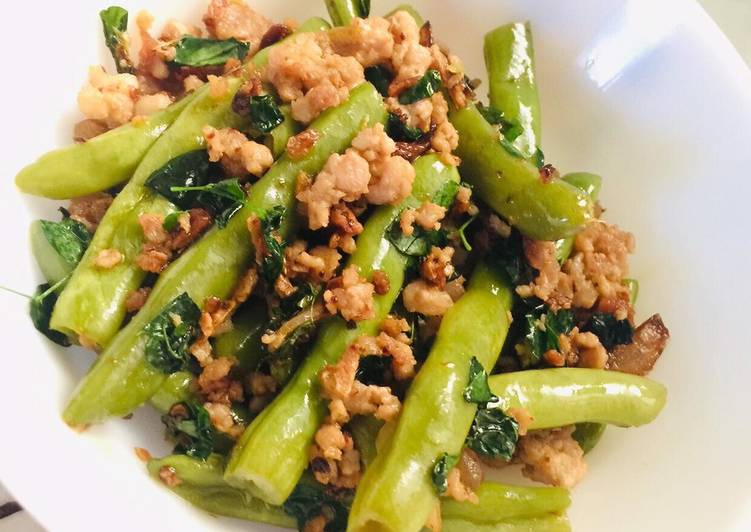 Stir-fried Mince &amp; Green Beans in Chili Garlic Oil