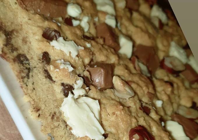 Comment faire Cuire Délicieux Mega cookie 3 chocolat / noisette