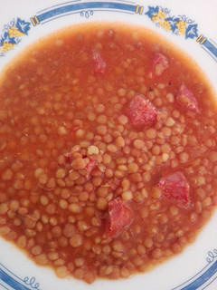 Una foto de Lentejas fáciles con chorizo