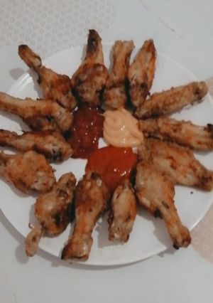 صورة لوصفة فخيطات و أجنحة في الفرن🐔