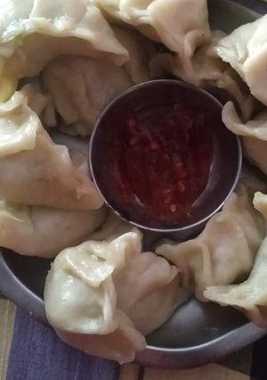 A picture of Steamed Momos.