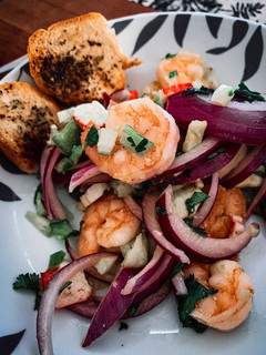 Una foto de Ceviche de camarones 🍤