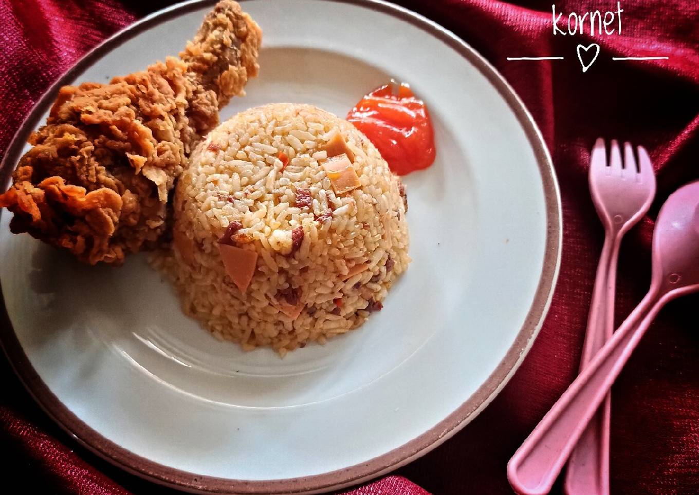 Nasi goreng kornet (bumbu instan Pronas)