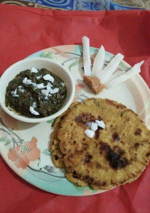 A picture of Makki di roti te Sarso da sag te sardi da mewa.