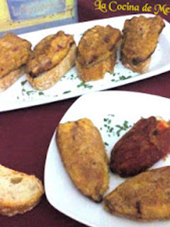 Una foto de Pimientos de piquillo enteros rellenos de atún