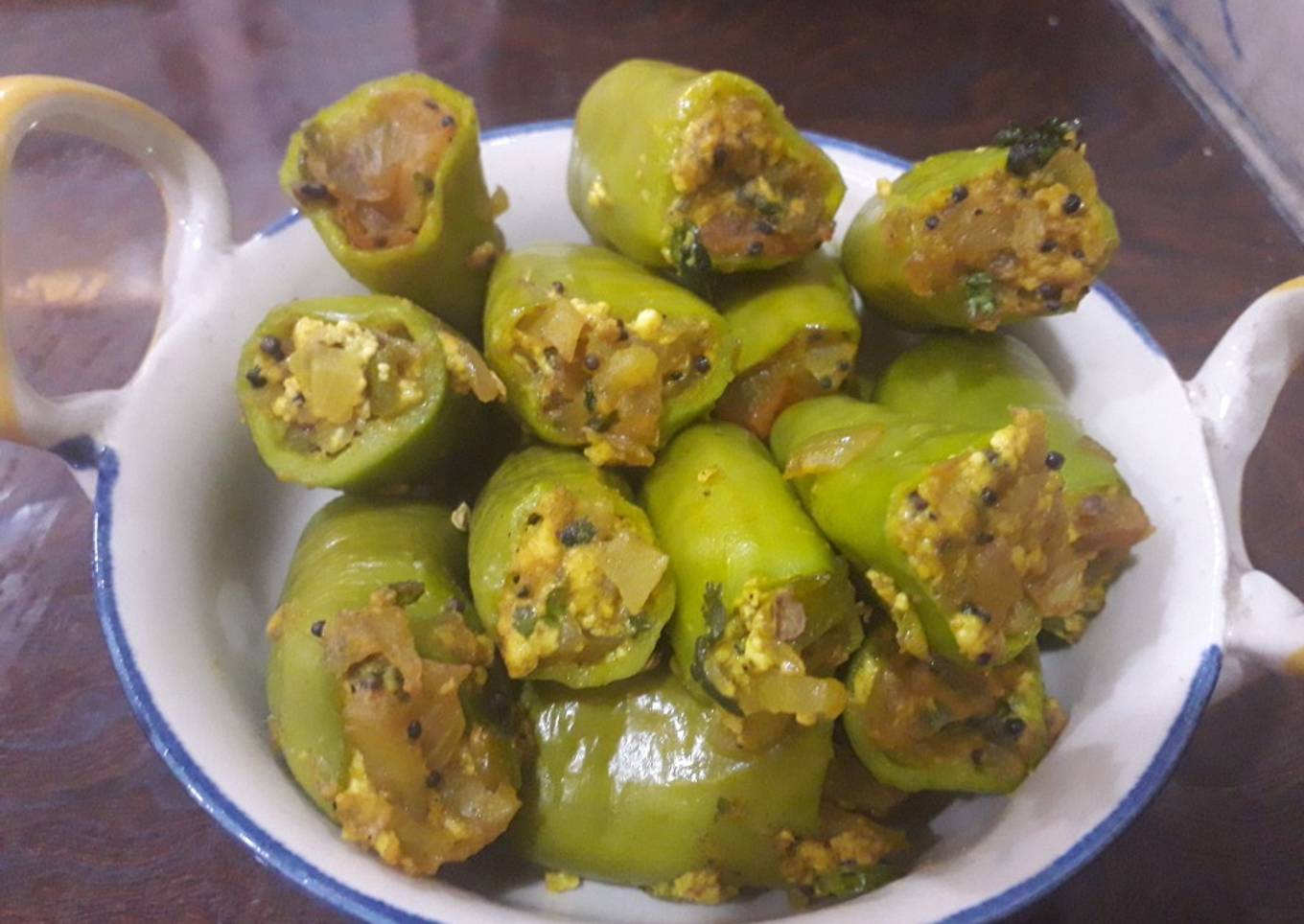 Stuffed chilli