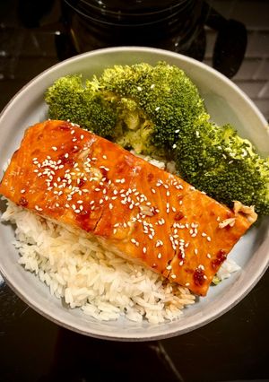 A picture of Teriyaki Salmon.