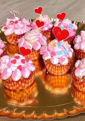Una foto de CUPCAKES CON CREMA 🧁