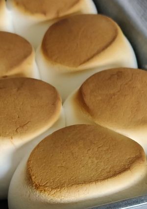 รูปของ Marshmallow toast มาชเมลโล่อบ