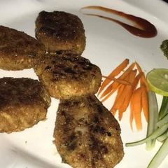 A picture of Lauki ke cutlet.